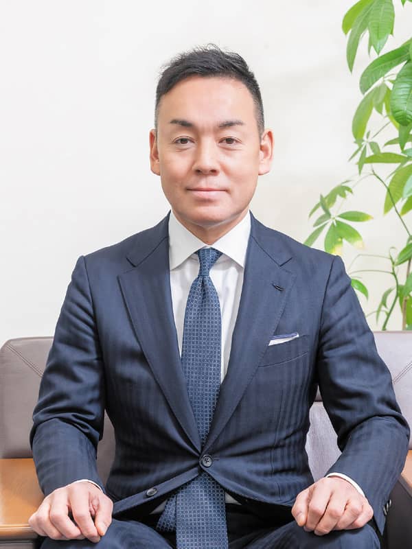 東 潤一郎